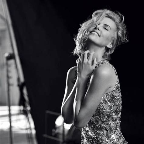 pub dior j adore 2016 lieu de tournage|Charlize Theron Stars in Christian Dior J’adore 2016  .